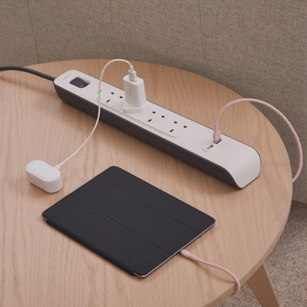 Belkin 2.4 Amp USB Charger 4-outlet Surge Protection Strip